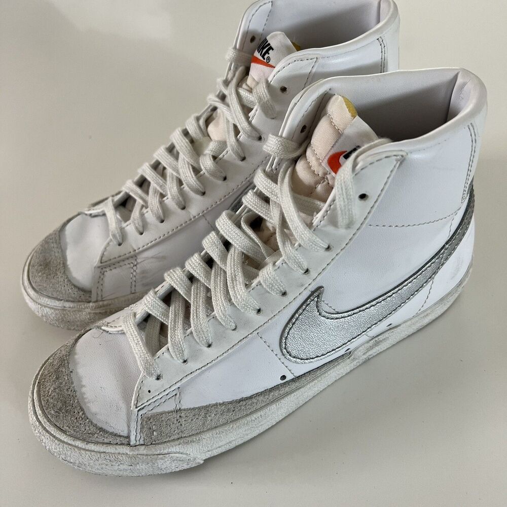 Nike Blazer Mid '77 Summit White / Silver Size 6.5